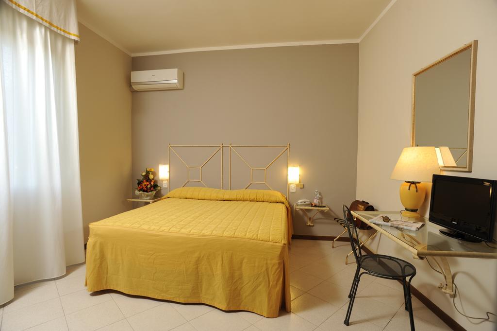 Hotel Europa Reggello Szoba fotó